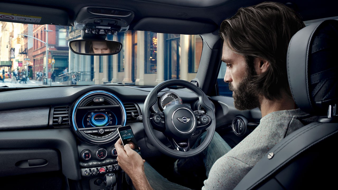 A NEW YOU. A NEW MINI. EVERY 4 YEARS.